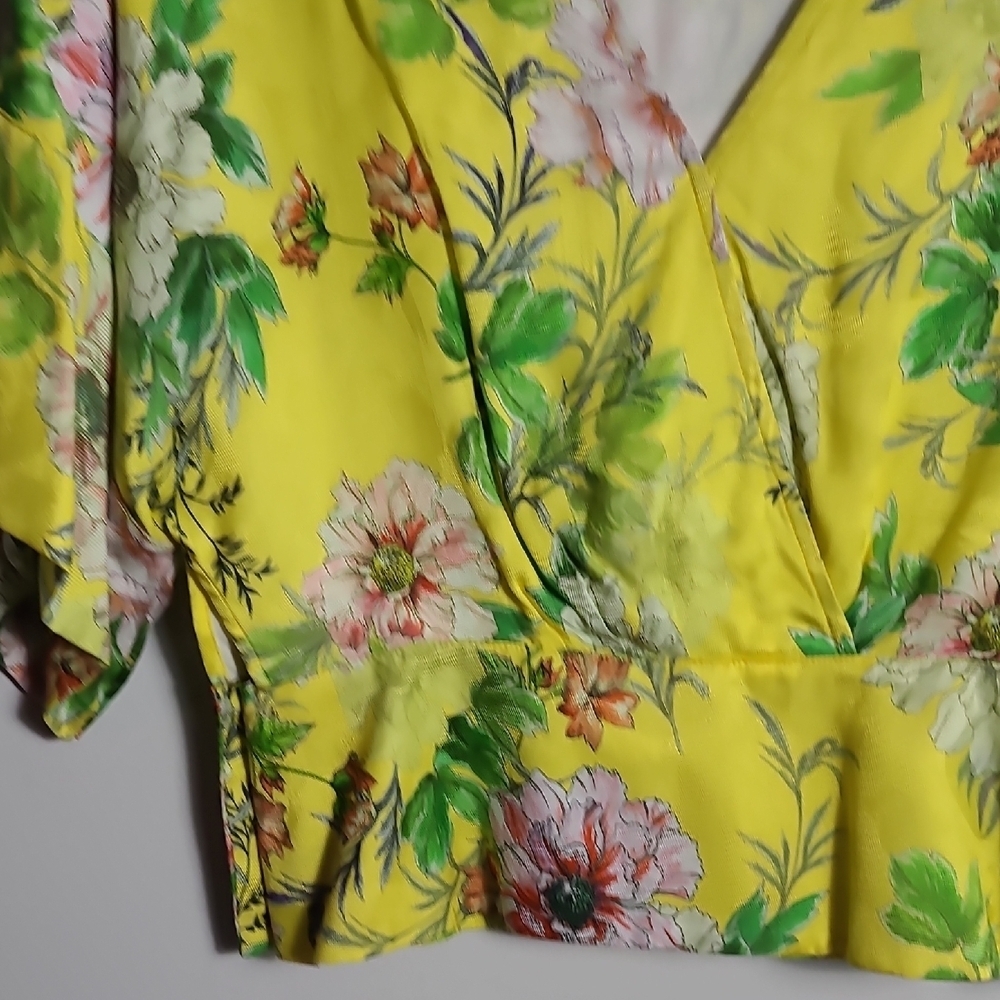 ANTHROPOLOGIE Marika Blouse Floral Yellow Wrap Top In Green Motif Size US 0 - Picture 8 of 16